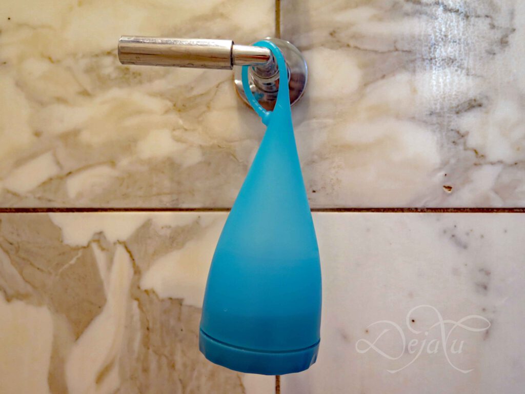 nachhaltige Shampooflasche zum Aufhängen